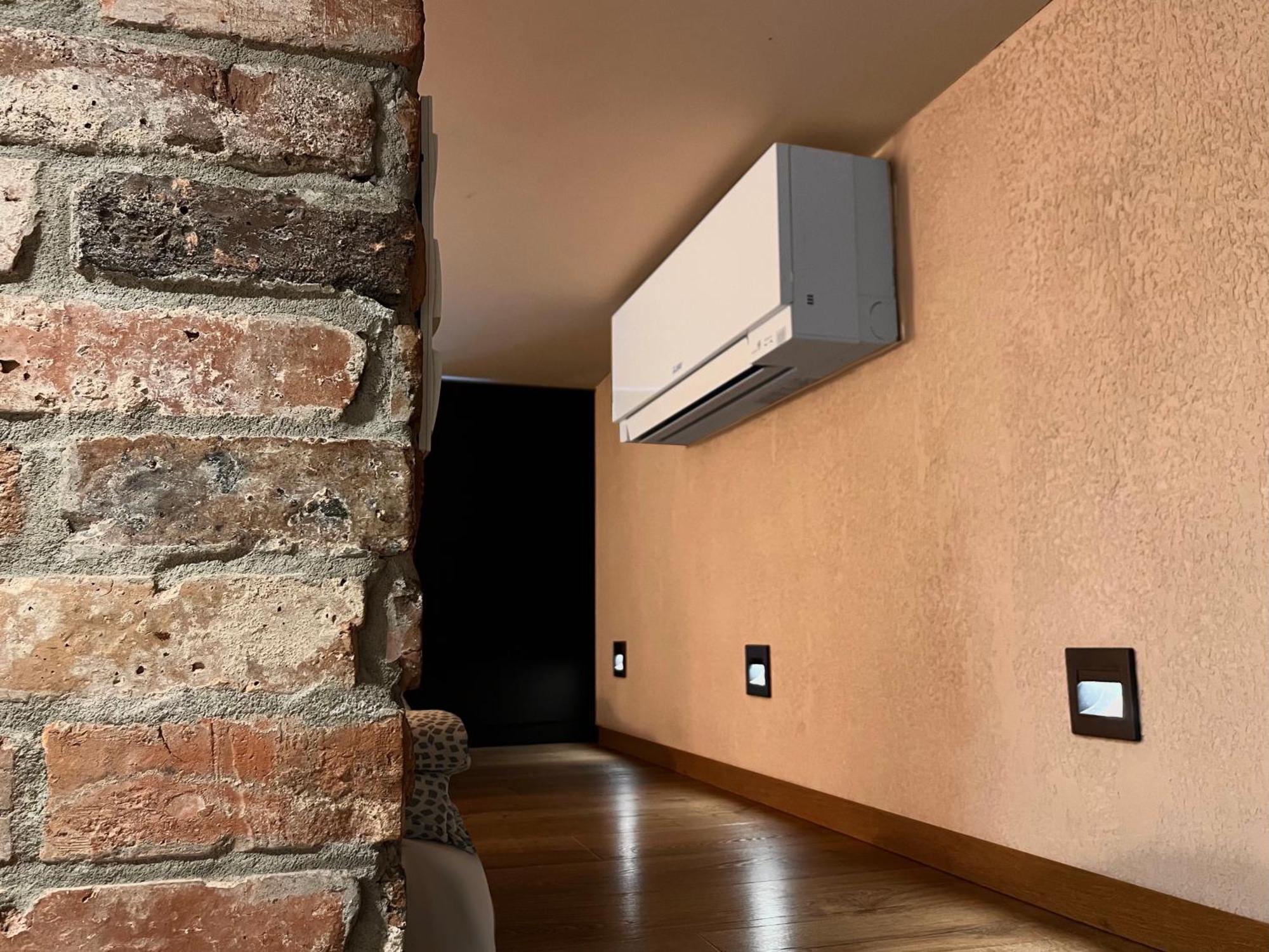 Large 75 M2 Apartment For 6 Guests Next To Wawel Castle Krakkó Kültér fotó